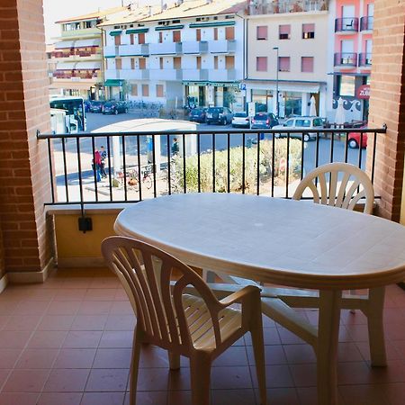 Isola Del Sole Apartment Grado Exterior photo